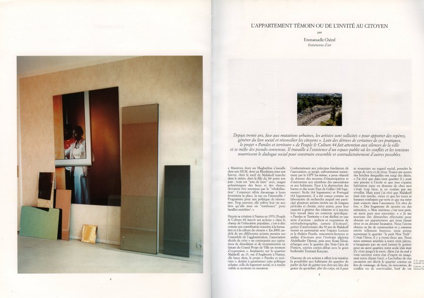 <p><strong>Emmanuelle Cherel | 303 Arts Recherches Créations N°84 / 4e trimestre 2004 | p. 4-11 </strong> <br class='manualbr' /><i>L'appartement-Témoin, ou de l'invité au citoyen.</i></p>
<p><i>Partages d'une réalité et d'une fiction, les propositions de Gilles Saussier ne fixent pas les gestes et un récit, mais bousculent le travail de définition stable de la mémoire des images. La photographie, cette trace fragile, circule entre les corps et les regards. Le spectateur n'est assujetti à aucune juste place. Engagé dans la complexité du processus représentationnel, il reste libre, dispose de ses mouvements, de ses émotions et de ses jugements. Son regard se déplace en même temps que les objets et sa pensée (même théorique) est migrante.</i></p>